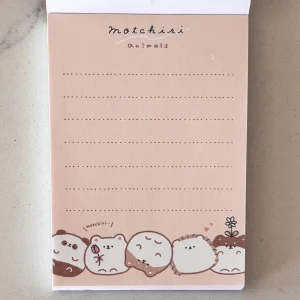 Alternative view of U22 Motchiri Animals mini memo