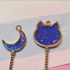 Alternative view of UV Resin tape for open bezel charms or Jewelry