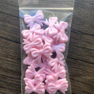 MLD x 24pcs Light Pink Bow beads 30mm x 23mm