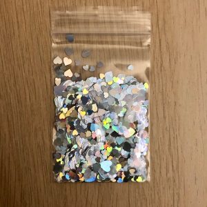 98# Holo Heart confetti glitter 1tsp