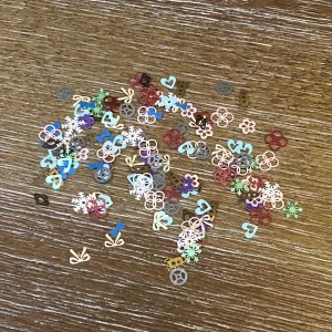 Multi shape embelishments nail - Image 2