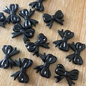 MLD x 24pcs Bow beads 30mm x 23mm (Black) - Image 4