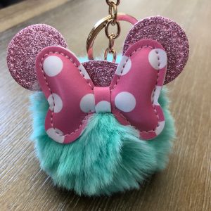 V Puffy Keychain Minnie Mouse pom pom