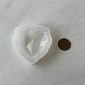 Geo Heart Mold