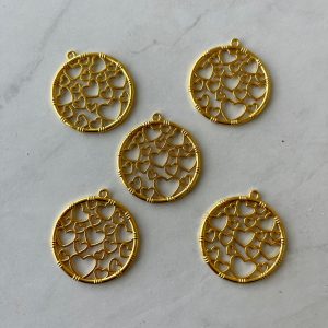 Open bezel round heart pendant