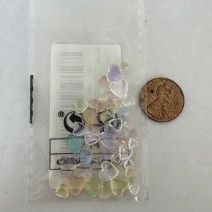 Clear Multisize Tiny heart embellishments 50 pieces - Image 2