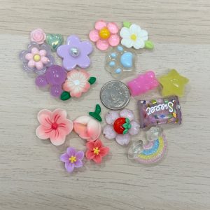 Alternative view of 7# Grab bag of 3.5oz of mixed cabochon embellishment flatback charms (3.5oz)