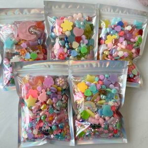 7# Grab bag of 3.5oz of mixed cabochon embellishment flatback charms (2oz) - Image 5