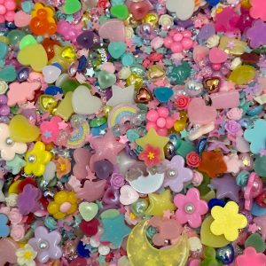 7# Grab bag of 3.5oz of mixed cabochon embellishment flatback charms (2oz) - Image 7