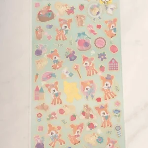 Alternative view of D44-D47 2021 gold outline sticker sheet (Left - Hummint D47)