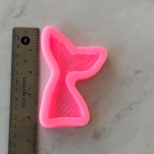 x Mermaid tail silicone mold small and large (Left - Large) - Image 2