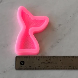 x Mermaid tail silicone mold small and large (Left - Large) - Image 3