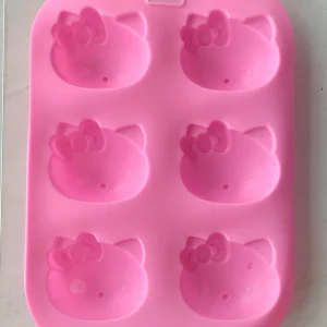 x 6 Cavity Hello Kitty silicone mold