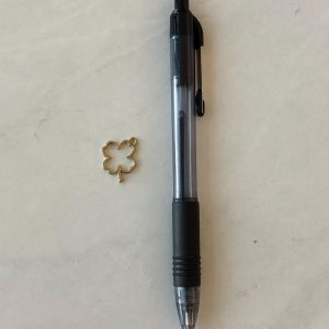 Open bezel clover pendant - Image 2