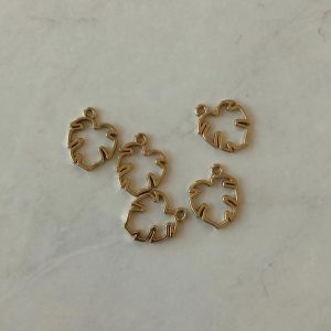 Open bezel leaf pendant