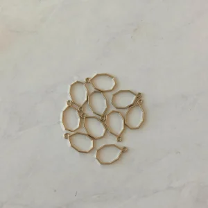 Open bezel geometric pendant